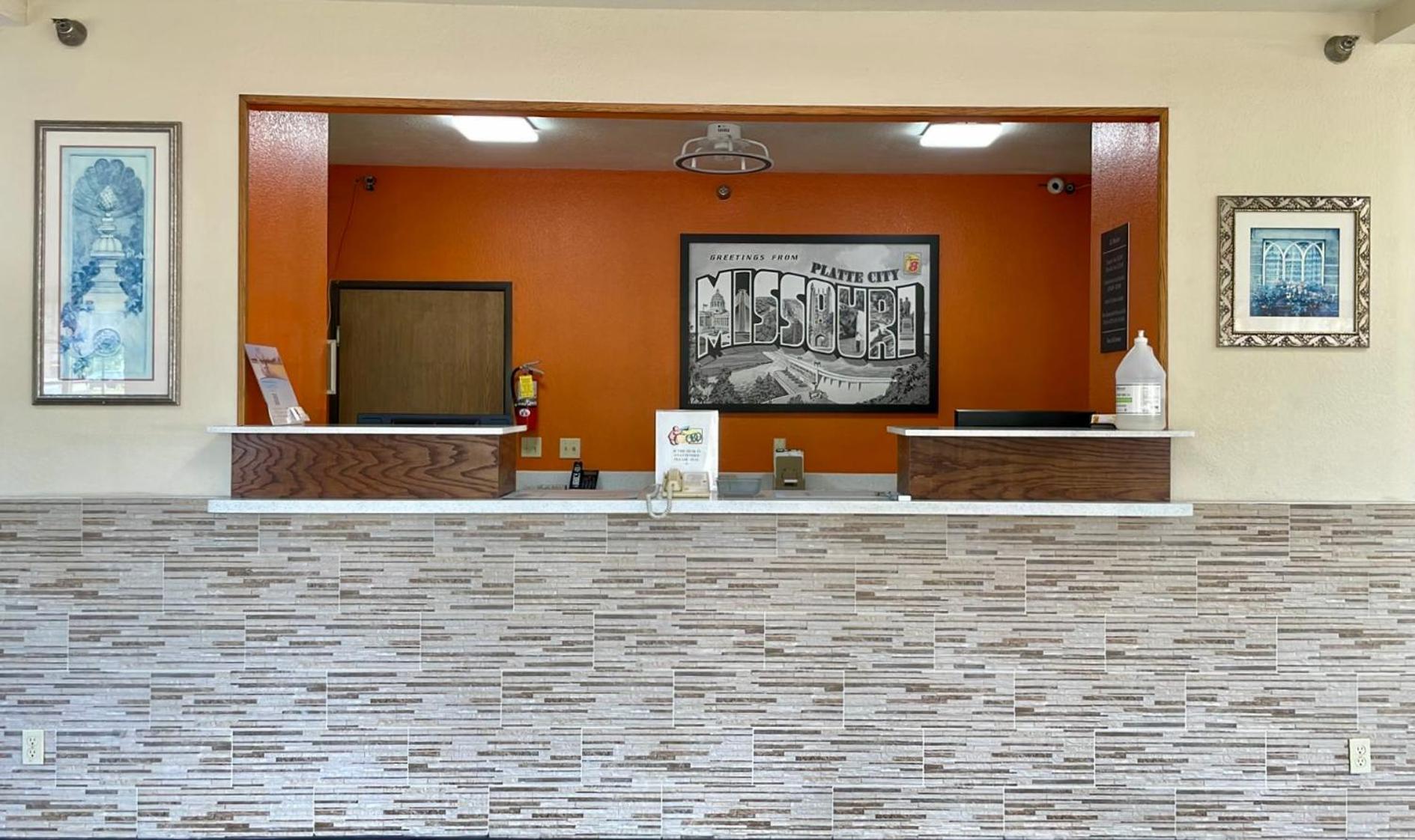 Super 8 By Wyndham Platte City Kansas City Area Eksteriør bilde