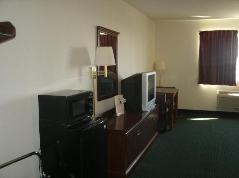 Super 8 By Wyndham Platte City Kansas City Area Eksteriør bilde